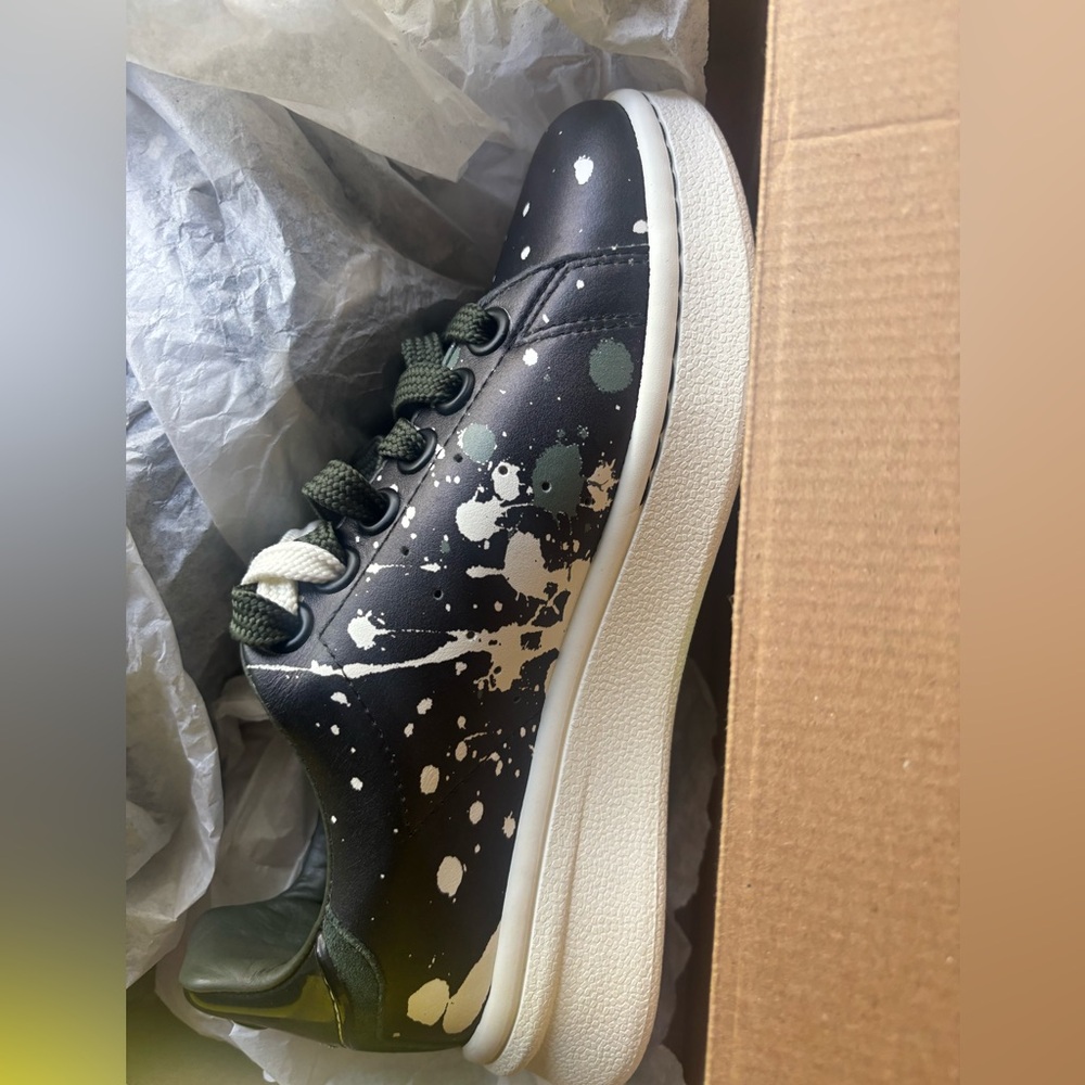 The Marc Jacob’s Tennis shoe